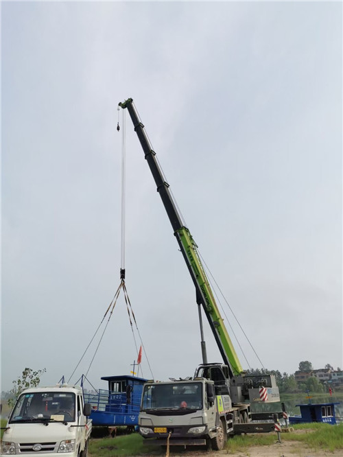 靖宇县桥梁建设吊装案例